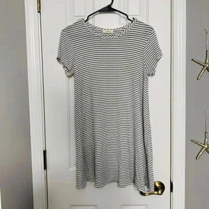 🧾 Tunic Tee
